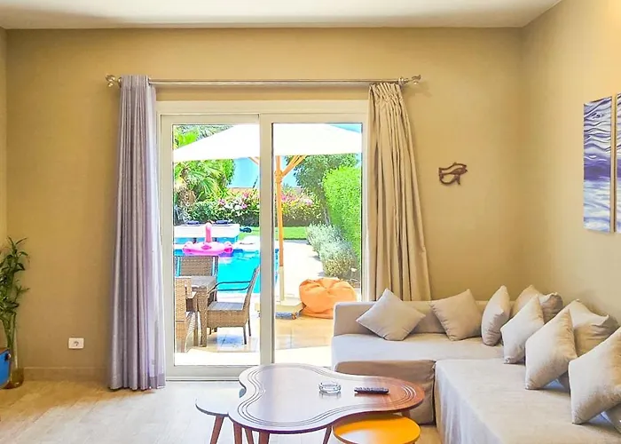 Ollystays Seaview 3br Heated Pool Gym-joubal El Gouna Apartment *