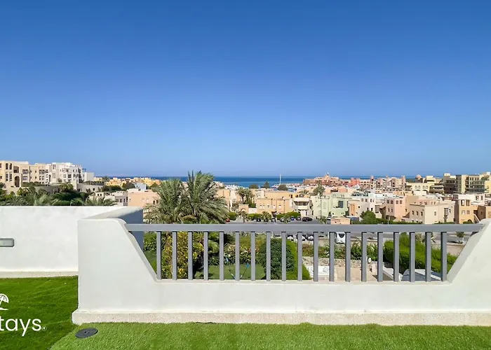Ollystays Seaview 3br Heated Pool Gym-joubal El Gouna Apartman