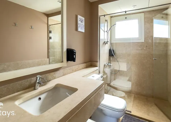 Ollystays Seaview 3br Heated Pool Gym-joubal El Gouna Apartman *